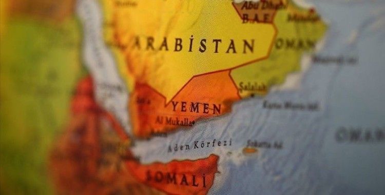 Yemen ordusu Hazm kentini 3 taraftan kuşattı