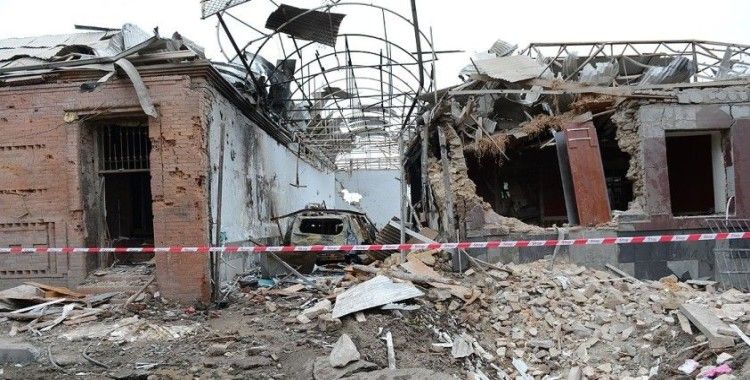 Ermenistan, Azerbaycan'daki şehirlere saldırılarını sürdürüyor 