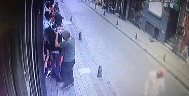 Kadıköy’de güpegündüz "yok artık" dedirten hırsızlık