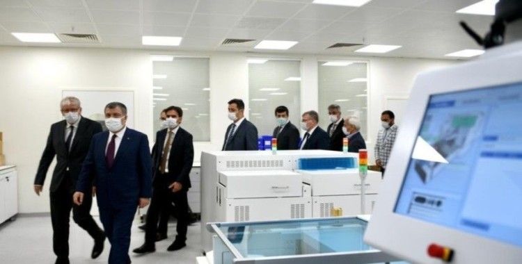 Bakan Koca Prof. Dr. Cemil Taşçıoğlu Şehir Hastanesini ziyaret etti