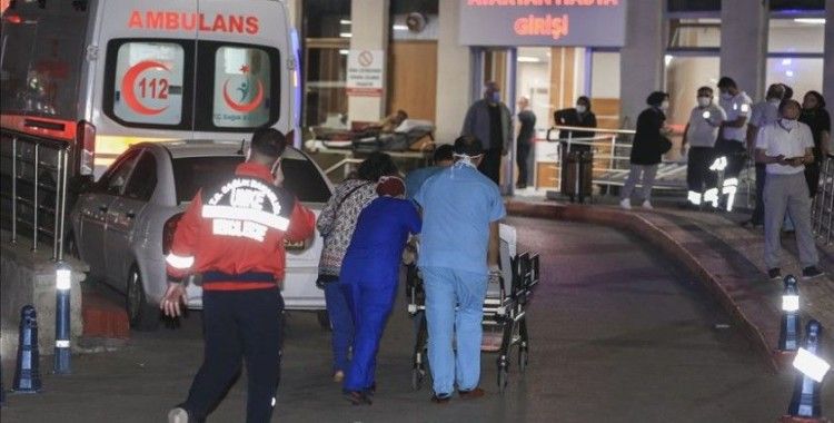 Ankara'da Dışkapı Yıldırım Beyazıt Eğitim ve Araştırma Hastanesi'nde yangın