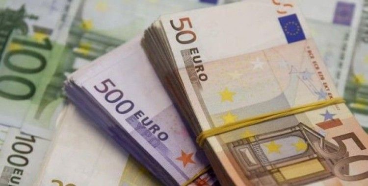 Euro fonlama faizi rekor düşük seviyeye indi