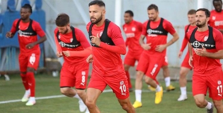  Sivasspor’da Kayserispor maçı hazırlıkları yeniden başladı