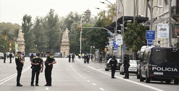 Katalonya'da Kovid-19 vaka artışlarına karşı ek önlemler açıklandı