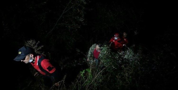 Uludağ'ın eteklerinde kaybolan 4 kişi ekiplerce kurtarıldı