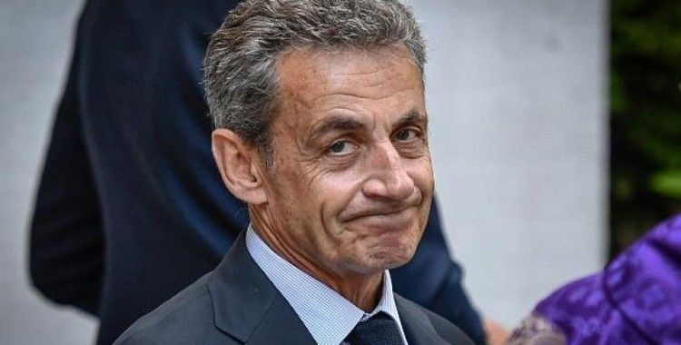 Fransa eski Cumhurbaşkanı Sarkozy, 'suç örgütü kurmakla' suçlanıyor