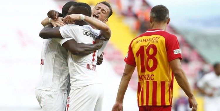 Kayserispor evinde Sivasspor'a 3-1 yenildi