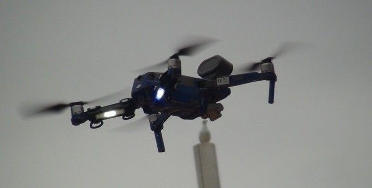 Taksim Meydanı’nda drone destekli korona virüs denetimi yapıldı