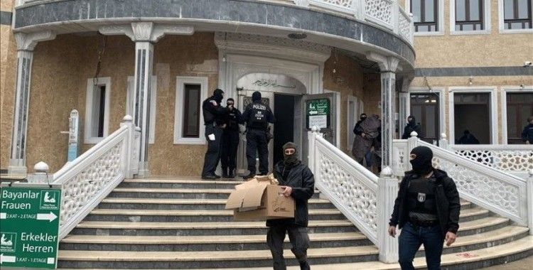 Diyanet İşleri Başkanı Erbaş'tan Berlin'deki camiye yapılan polis baskınına kınama