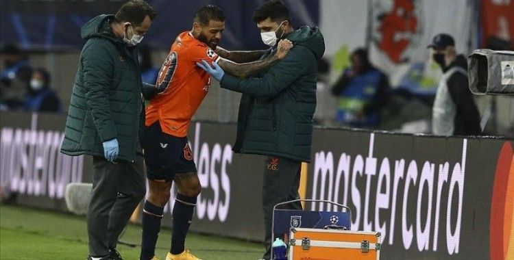 Medipol Başakşehirli futbolcu Junior Caiçara ameliyat edildi