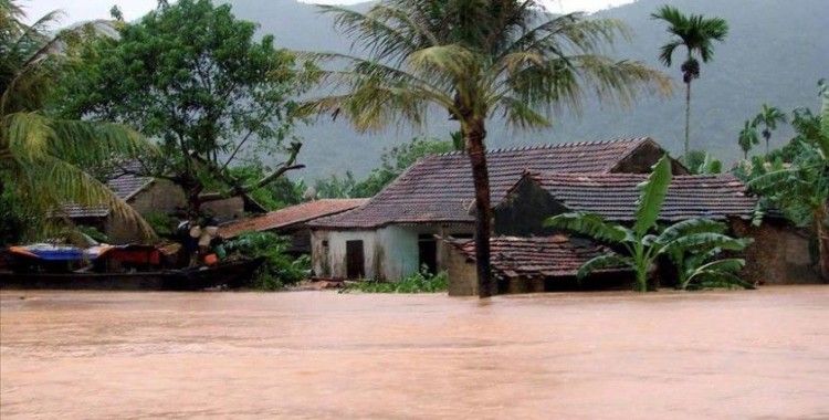 Vietnam'da aşırı yağışların yol açtığı afetlerde ölenlerin sayısı 130'a çıktı