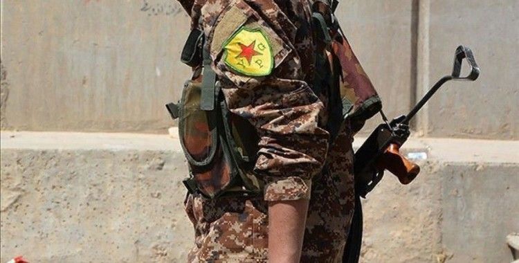 Terör örgütü YPG/PKK, Deyrizor'da Fransa'yı protesto eden halka ateş açtı