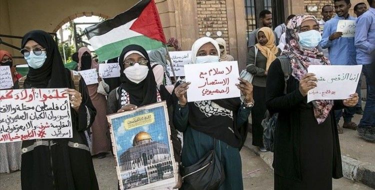 Sudan'da İsrail ile normalleşme protesto edildi