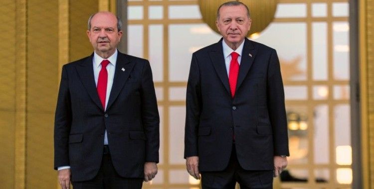 Cumhurbaşkanı Erdoğan, Ersin Tatar'ı resmi tören ile karşıladı