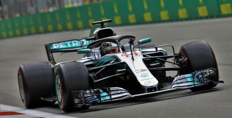 Hamilton Formula 1'de tarih yazıyor