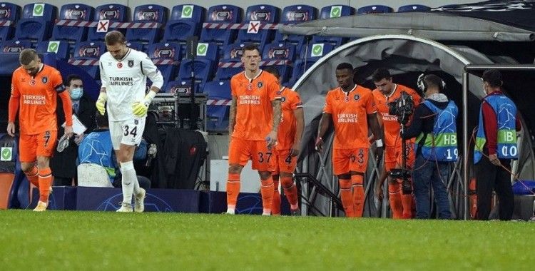 UEFA Şampiyonlar Ligi: Medipol Başakşehir: 0 - Paris Saint-Germain: 0 (Maç devam ediyor)