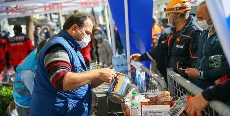 Aile Çalışma ve Sosyal Hizmetler Bakanlığı: Gelen tüm ayni bağışlar AFAD ve Bakanlık kanalıyla dağıtılmaktadır