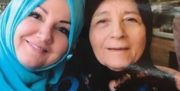 İkbal Gürpınar'ın annesi koronavirüs nedeniyle hayatını kaybetti