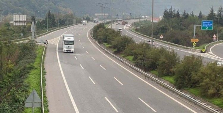 TEM Otoyolu Bolu Dağı Tüneli 27 gün sonra trafiğe açıldı