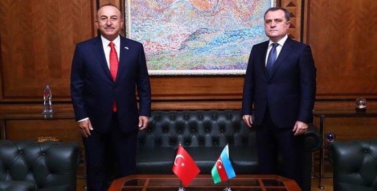 Dışişleri Bakanı Çavuşoğlu, Azerbaycanlı mevkidaşı Bayramov'u kutladı