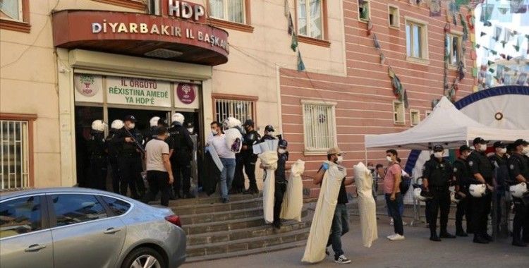 HDP binasında ele geçirilen ajandadan birçok saldırının faili teröristlerin ve yakınlarının bilgileri çıktı
