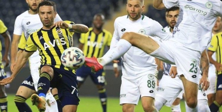 Fenerbahçeli futbolcu Gökhan Gönül'ün kasığında yırtık tespit edildi