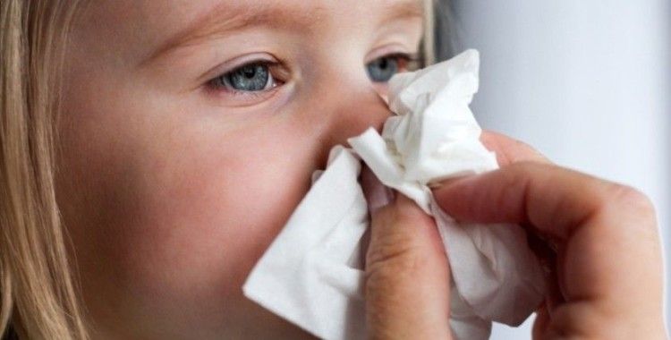 Çocuklarda influenza virüsü kalabalık ortamlardan yayılıyor