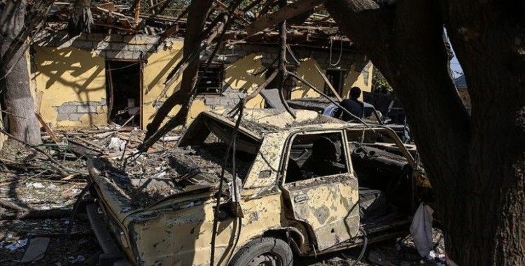 Ermeniler Kelbecer'deki son günlerinde evleri ve ormanlık alanları ateşe verdi