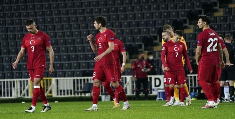 UEFA Uluslar Ligi: Türkiye: 2 - Rusya: 1 (İlk yarı)