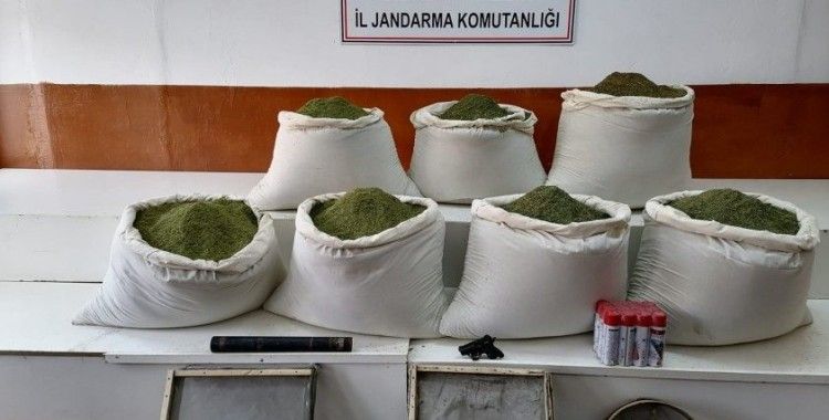 Diyarbakır'da 308 kilo esrar ele geçirildi