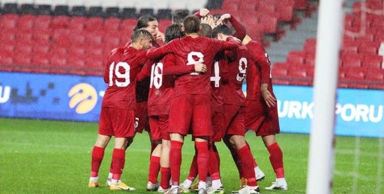 U21 Avrupa Şampiyonası: Türkiye: 2 - Kosova: 0 (İlk yarı)