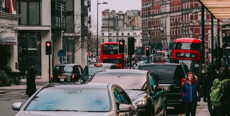 İngiltere 2030'da benzinli ve dizel araç satışını yasaklayacak