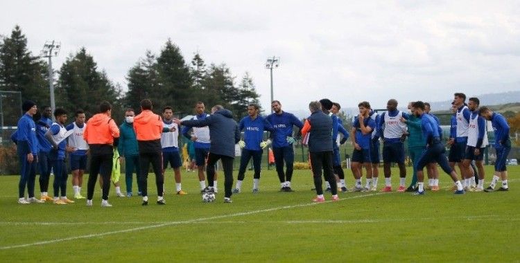 Trabzonspor’da rekabet yüzleri güldürüyor