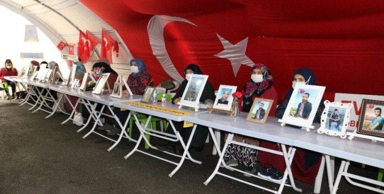 ’Diyarbakır anneleri’ çocuklarını terörün elinden kurtarmakta kararlı