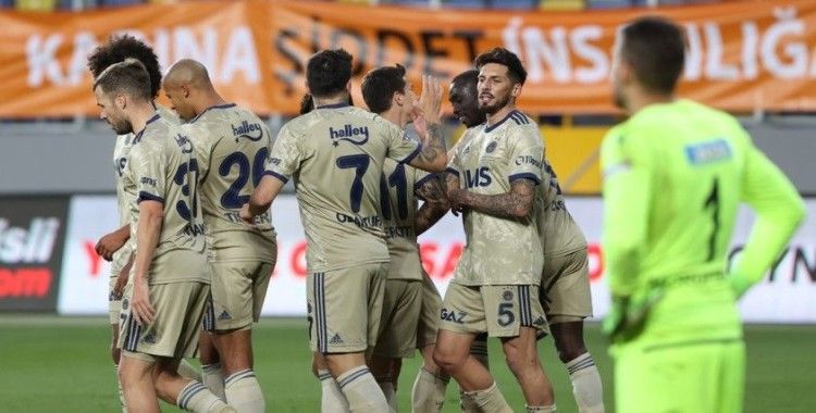 Fenerbahçe deplasman fobisini yendi