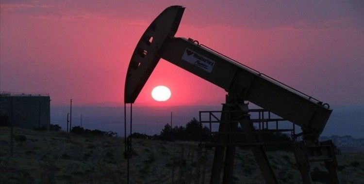 Suudi Arabistan'daki gelişmelerin ardından Brent petrol fiyatında rekor artış