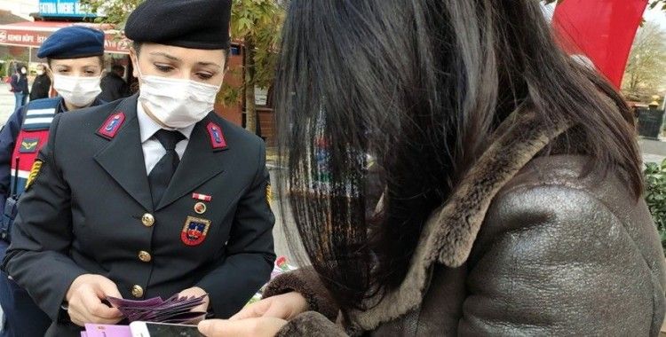 İstanbul Jandarması kadınlara 'KADES' uygulamasını tanıttı