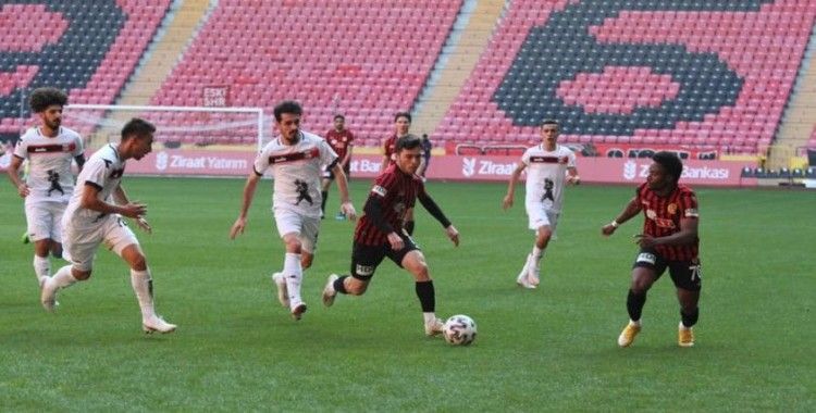 Ziraat Türkiye Kupası: Eskişehirspor: 2 - GMG Kastamonuspor: 0