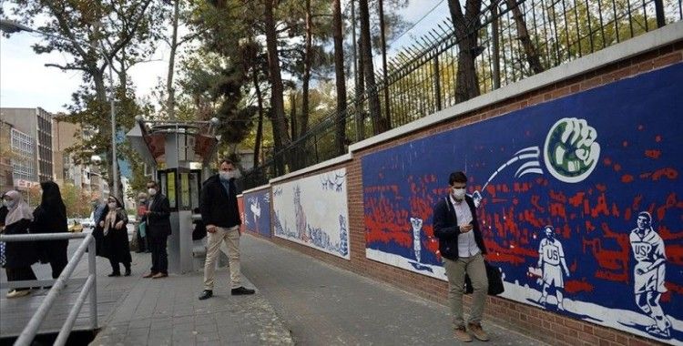 İranlı ekonomistten 'orta sınıf yok oluyor' uyarısı
