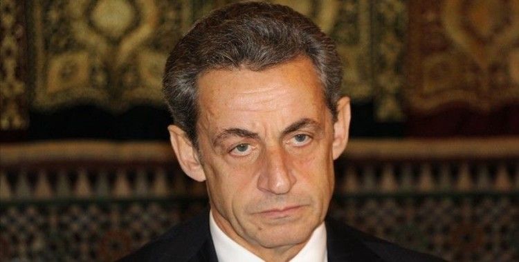 Sarkozy 'yolsuzluk' ve 'suç örgütü kurmak' suçlamalarıyla yeniden hakim karşısında