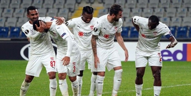 UEFA Avrupa Ligi: Karabağ: 2 - DG Sivasspor: 3