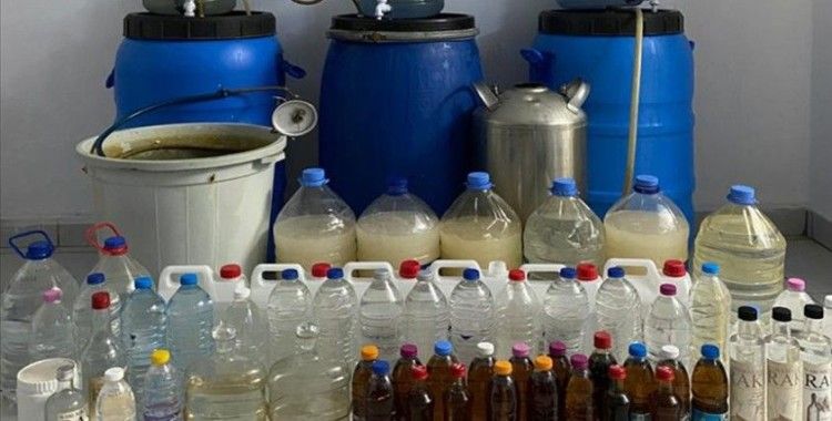 İzmir'de 462 litre kaçak içki ele geçirildi