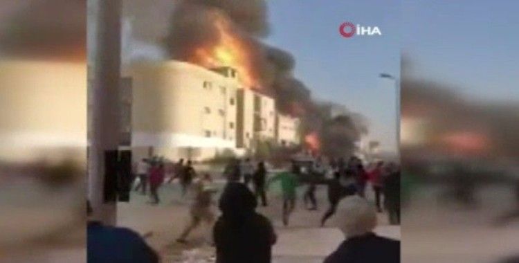 Mısır’da boya ve tiner fabrikasında büyük yangın