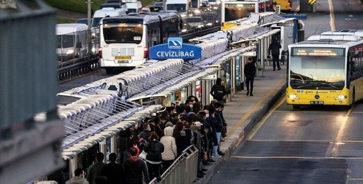 İstanbul'da toplu taşımada oluşabilecek yoğunluğun azaltılması için bazı tedbirler alındı
