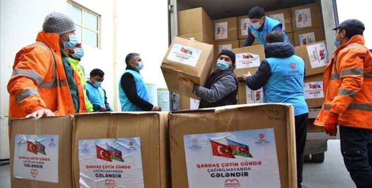 Türkiye Diyanet Vakfının gönderdiği yardım malzemesi Azerbaycanlı yetkililere teslim edildi