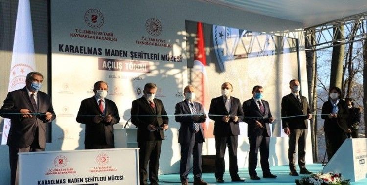 Enerji Bakanı Dönmez: "Kökü dışarıda kendi içeride olan yapılar bize akıl vermeye kalkmasın"