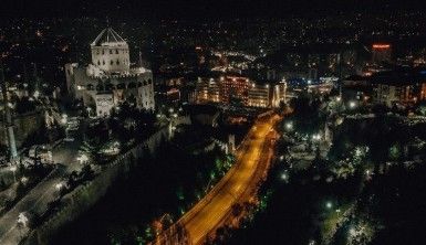 Yeni yılın ilk gecesinde Ankara'da boş sokaklar havadan görüntülendi