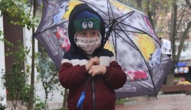 Kocaeli'de uzun süredir beklenen yağmur yeni yılın ilk sabahında yağdı