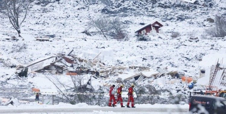 Norveç'teki heyelanda 3. kişinin cansız bedenine ulaşıldı