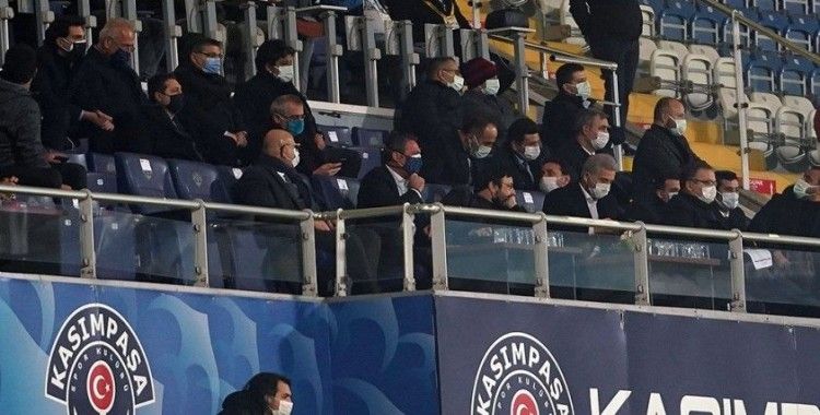 Fenerbahçe’de yönetim tam kadro